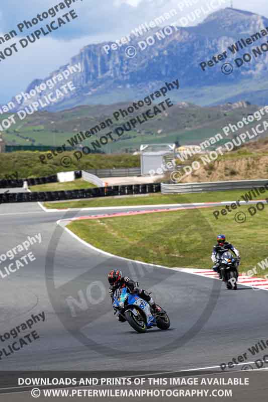 cadwell no limits trackday;cadwell park;cadwell park photographs;cadwell trackday photographs;enduro digital images;event digital images;eventdigitalimages;navarra;no limits trackdays;peter wileman photography;racing digital images;trackday digital images;trackday photos